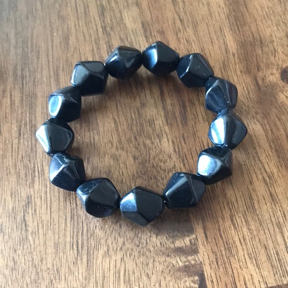 A black nugget like bracelet.. in good condition - Picture 1 of 1